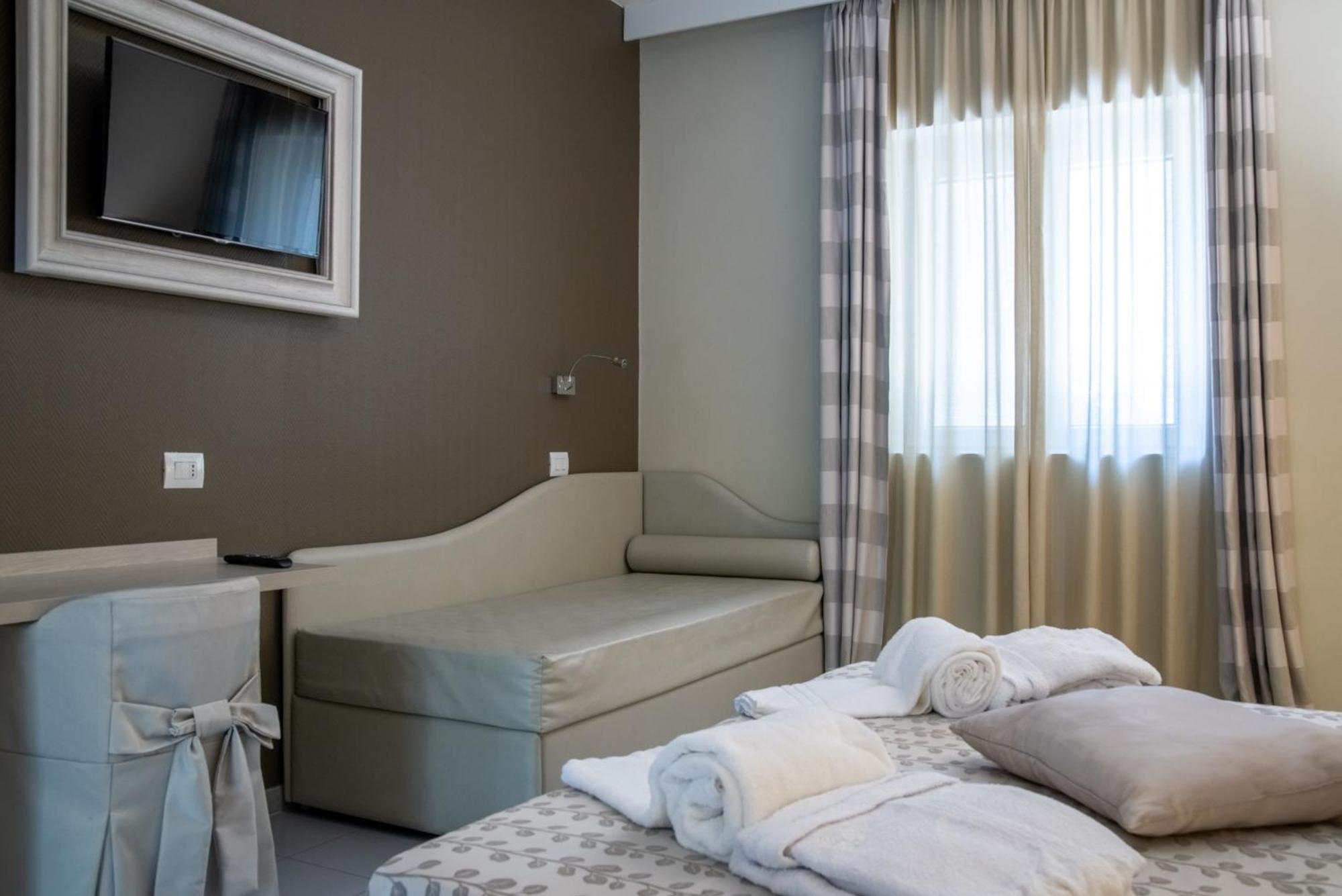 Hotel Degli Ulivi Ferrandina Esterno foto
