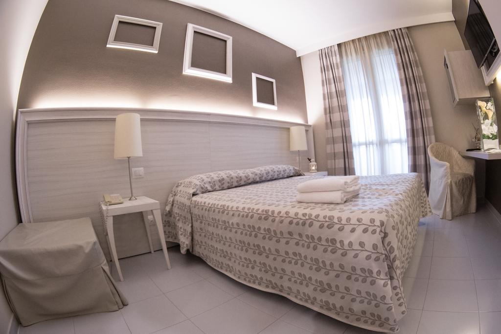 Hotel Degli Ulivi Ferrandina Esterno foto
